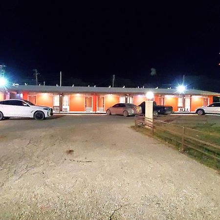 Holiday Host Motel & Rv Park Sonora Bagian luar foto